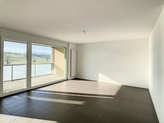 Beautiful 3.5 room apartment with unobstructed view