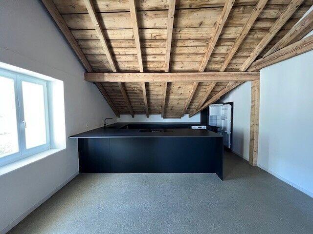 Beautiful 3.5 room attic apartment on the 3rd floor with a lot of character