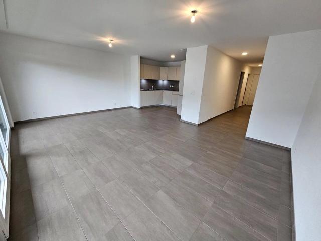 Beautiful 3.5 room modern apartment with balcony
