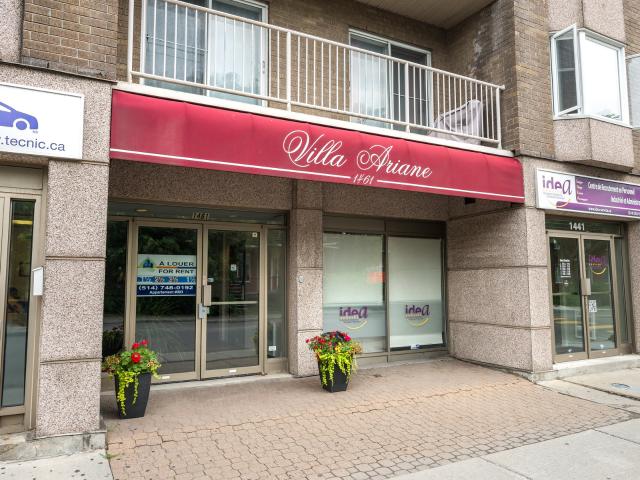 Beautiful 1 Bedroom face to Du collège Station