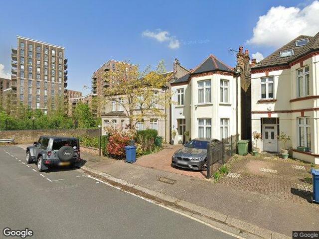 Beautiful 3 Bed House in Chadwell Heath, RM6