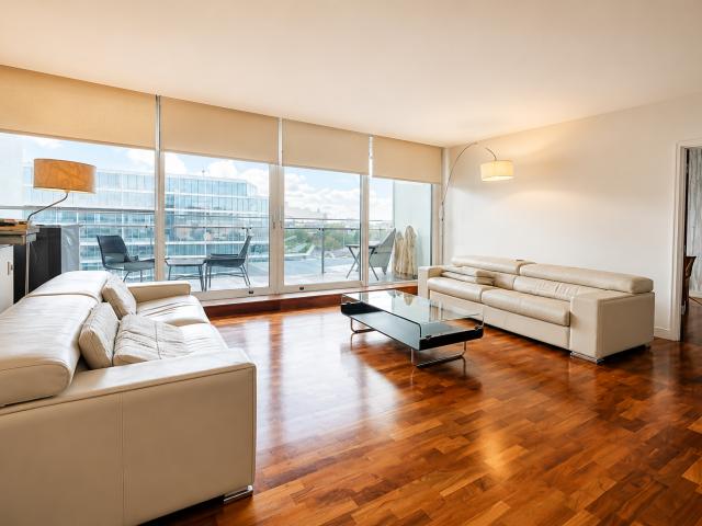 Beautiful 3 Bedroom Apartment To Let in The View, SW1E