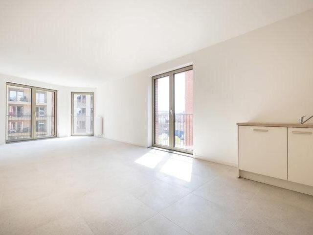 Beautiful 3 bedroom apartment Gare Maritime neighborhood