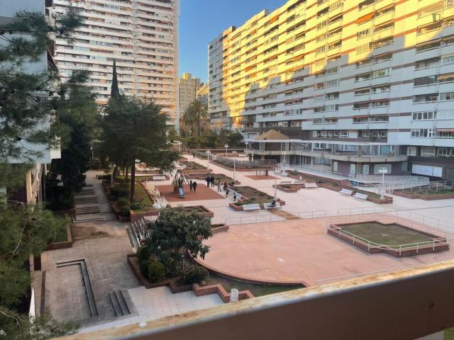 Beautiful 3 bedroom apartment in Gracia Nova, very well connected to the city center