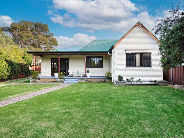 Beautiful 3 bedroom cottage just moments from Mudgee CBD
