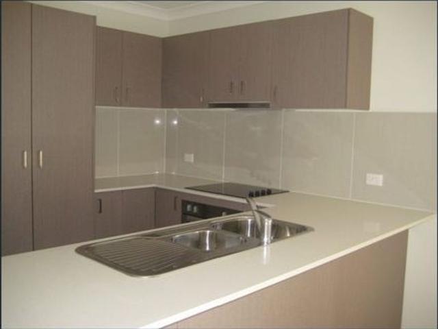 Beautiful 3 Bedroom Duplex in Family Friendly Oxenford