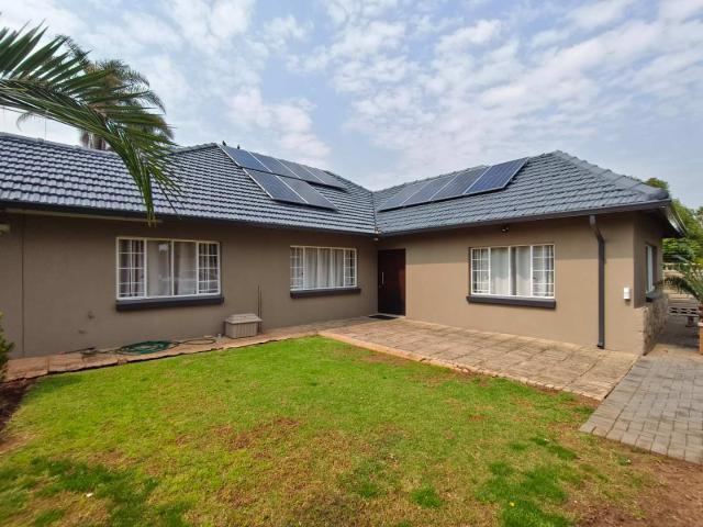 Beautiful 3 Bedroom Family Home with Pool and Excellent Security