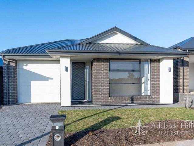 Beautiful 3 Bedroom Home in Aston Hills | Available 19/10/26