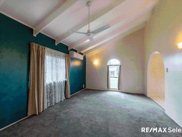 Beautiful 3 Bedroom Home in the Heart of Glenella
