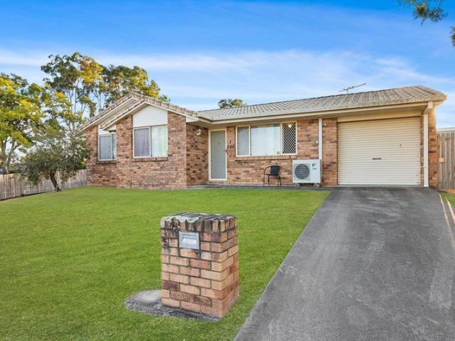 BEAUTIFUL 3 BEDROOM HOME WITH FULLY FENCED BACKYARD