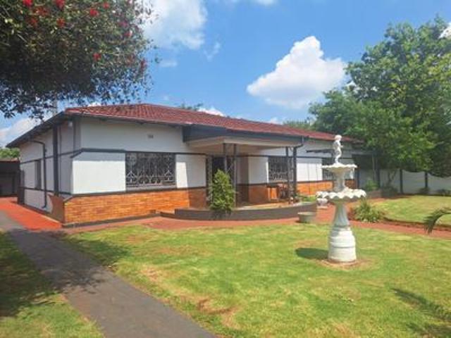 beautiful 3 bedroom home to let in dalview
