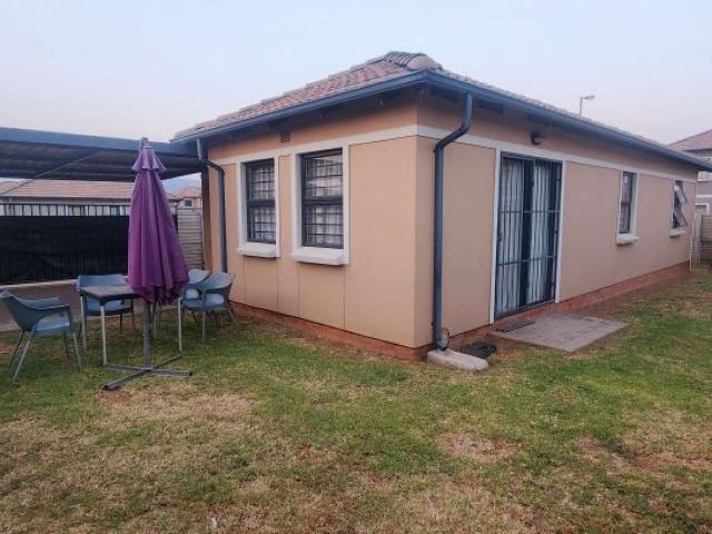 Beautiful 3 Bedroom House for Rent in Westview Security Estate2 Experience comfortable and secure living in a well maintained home
