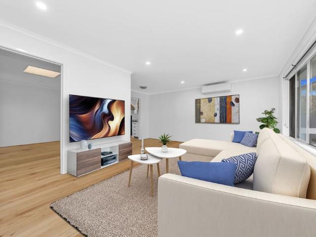Beautiful 3 Bedroom House in Berwick!