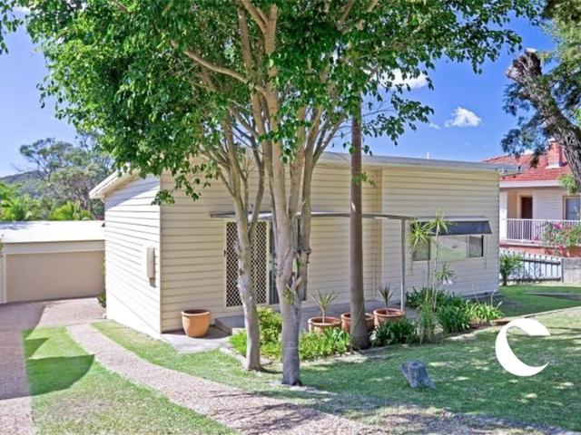 Beautiful 3 Bedroom House with a Pool