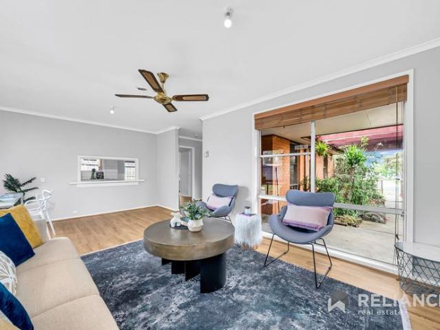 Beautiful 3 bedroom in Werribee Secondary College Zone!