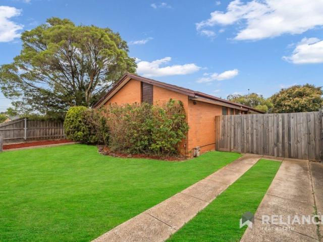 Beautiful 3 bedroom in Werribee Secondary College Zone!