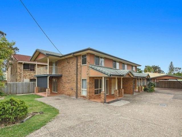 Beautiful 3 bedroom townhouse close to town