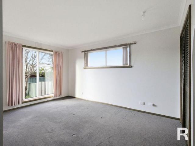 Beautiful 3 bedroom Unit