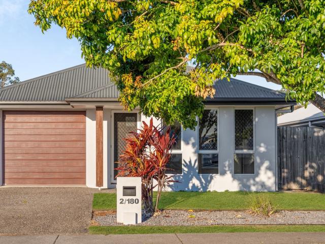 Beautiful 3 Bedroom Unit in Morayfield