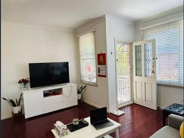 Spacious Family Villa with Air Conditioned Bedrooms, Expansive Teenage Retreat/Study and Private Garden Oasis