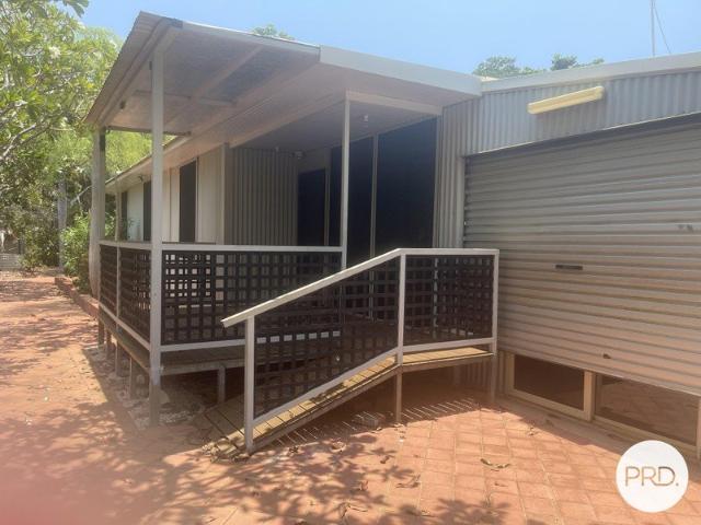 Beautiful 3 bedroom 1 bathroom home in great location