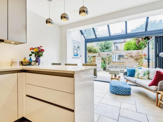 Beautiful 3 bedroom, 3 bathroom house Wimbledon