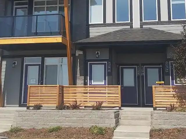 Beautiful 3 bedrooms Townhouse in Seton