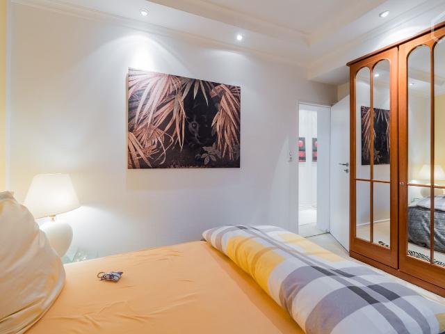 Beautiful 3 room apartment in Berlin Charlottenburg Westend in a well kept green residential area, conveniently located, for 1 or 2 people, Berlin Amsterdam Apartments for Rent