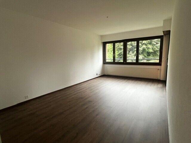 Beautiful 3 room apartment located on the 2nd floor