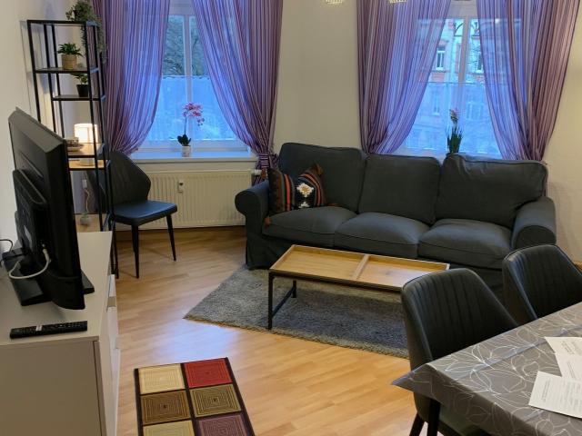 Beautiful 3 room apartment only 2.5 km from the center, Chemnitz Amsterdam Apartments for Rent
