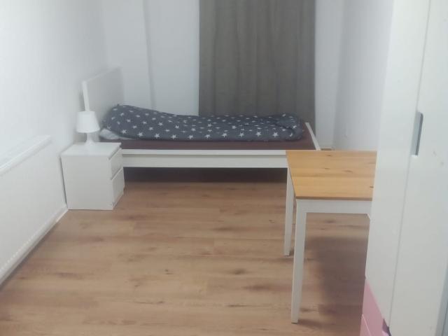 Beautiful 3 room ground floor apartment with kitchen, hallway and bathroom in Hagen