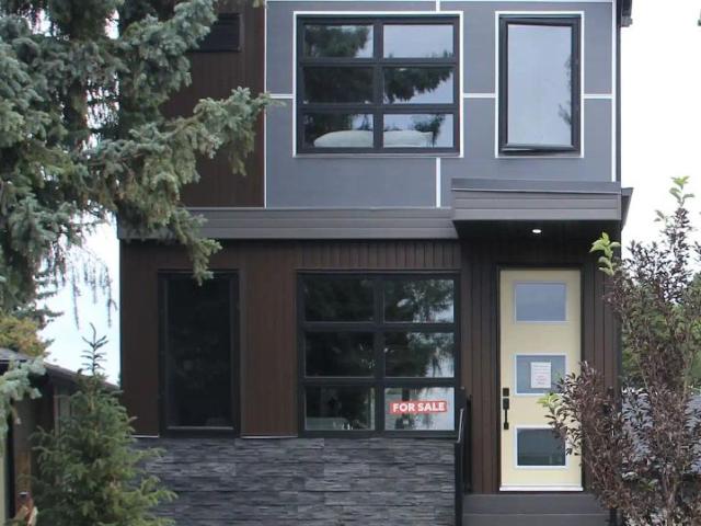 Beautiful 3 Story home in Parkview — 4 Bedrooms House