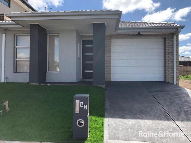 Beautiful 3B Family Home in Elements, Truganina!