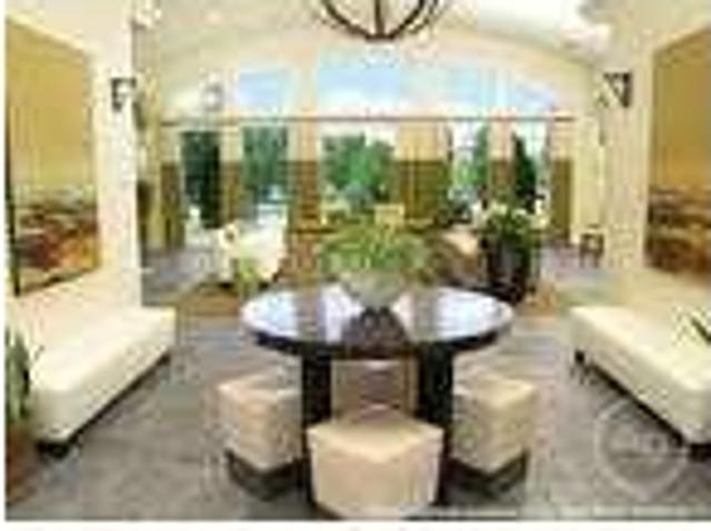 Beautiful 3BD 2BA Available $2560 Per Mo