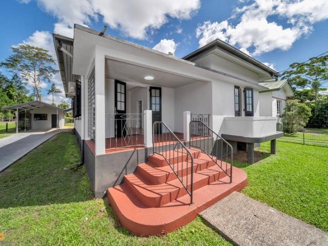 Beautiful 1930's Art Deco home