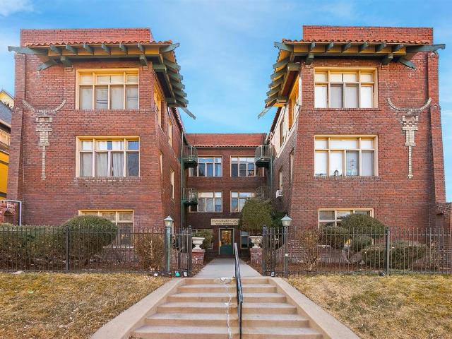 Beautiful 1 Bedroom Apartment Two Blocks from Cheeseman Park!