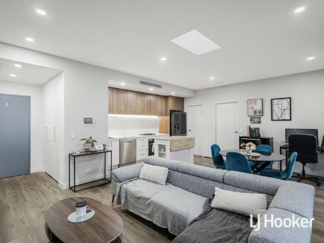 Beautiful 1 Bedroom Apartment Fantastic Location!