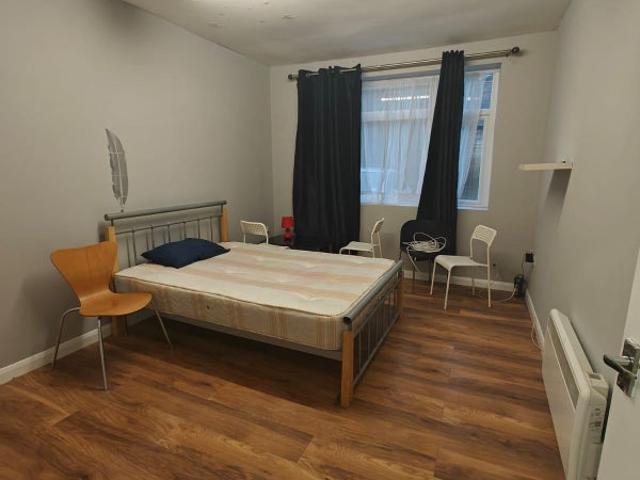Beautiful 1 Bedroom Flat for Rent in Hounslow
