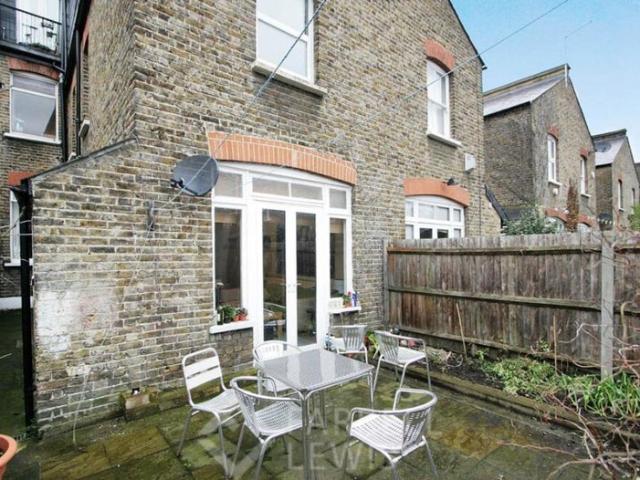 Beautiful 1 Bedroom Garden Flat Third Avenue