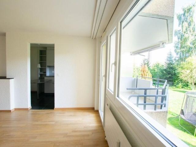 Beautiful 2.5 room apartment with a view of the countryside