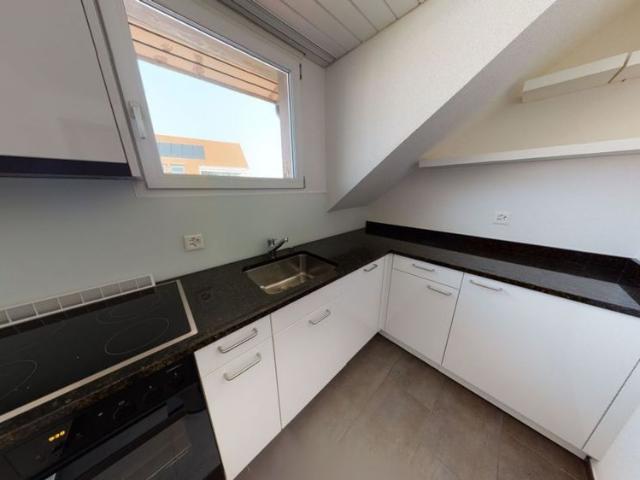 Beautiful 2.5 room attic apartment in a good location