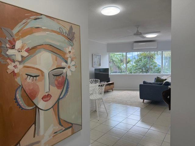 Beautiful 2 Bed 2 Bath Unit Conveniently Located Fully furnished and self contained