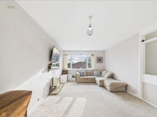 Beautiful 2 Bed Flat Available in Birmingham B24
