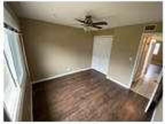 Beautiful 2 bedroom/1 bath apartment in Oswego, IL