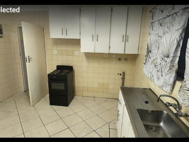Beautiful 2 Bedroom and 2 Bath House in Kensington