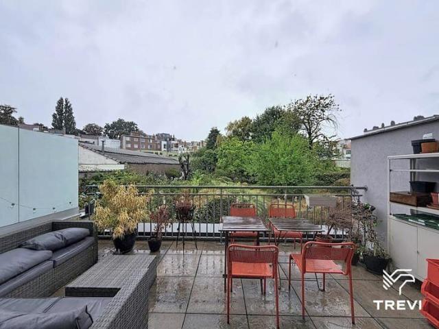 Beautiful 2 bedroom apartment with a terrace