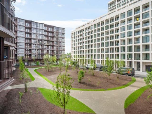 Beautiful 2 bedroom apartment with frontal Scheldt views