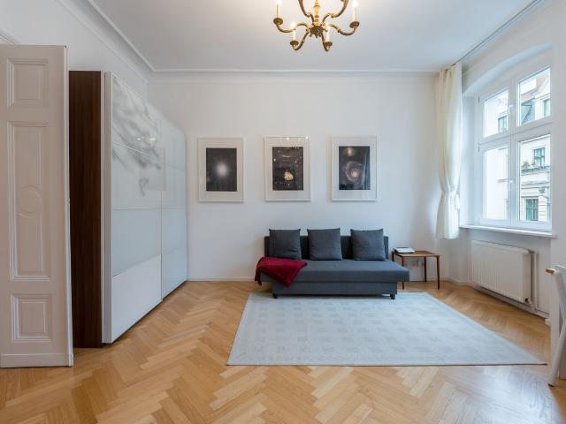 Beautiful 2 Bedroom Apartment at Oranienburger Straße Berlin, Berlin Amsterdam Apartments for Rent