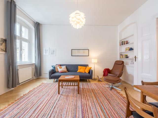 Beautiful 2 Bedroom Apartment at Oranienburger Straße Berlin