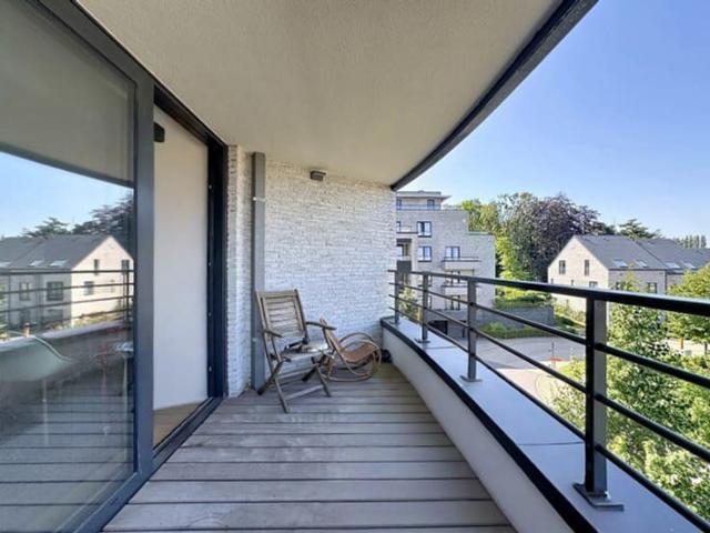 Beautiful 2 bedroom apartment—available August 1